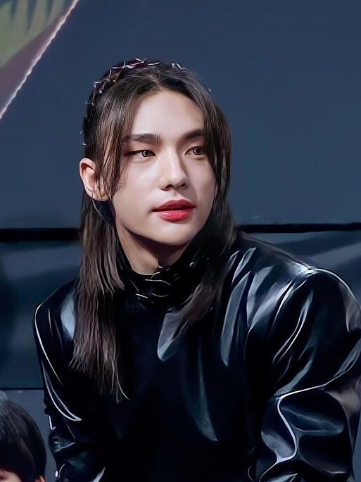 LONG HAIR HYUN-
